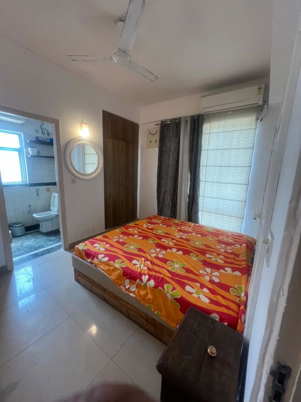 2 BHK for rent in Dlf Phase iv, Gurugram — furnished — 1105 sq.ft — DLF Regency Park I