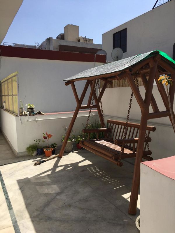 2 BHK for rent in Dlf Phase iv, Gurugram — furnished — 1100 sq.ft