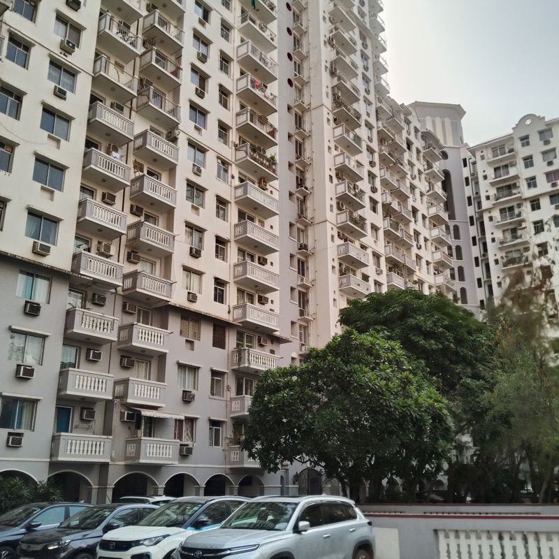 2 BHK for rent in Dlf Phase V, Gurugram — semi-furnished — 1086 sq.ft — DLF The Carlton Estate