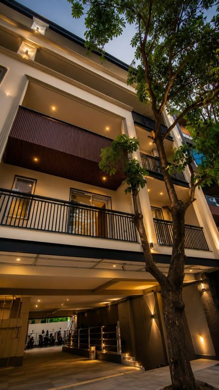 2 BHK for rent in Dlf Phase V, Gurugram — furnished — 1800 sq.ft — DLF City Phase V