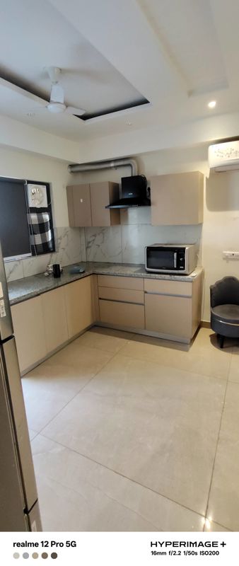 2 BHK for rent in Gwal Pahari, Gurugram — semi-furnished — 1130 sq.ft — Suncity Vatsal Valley