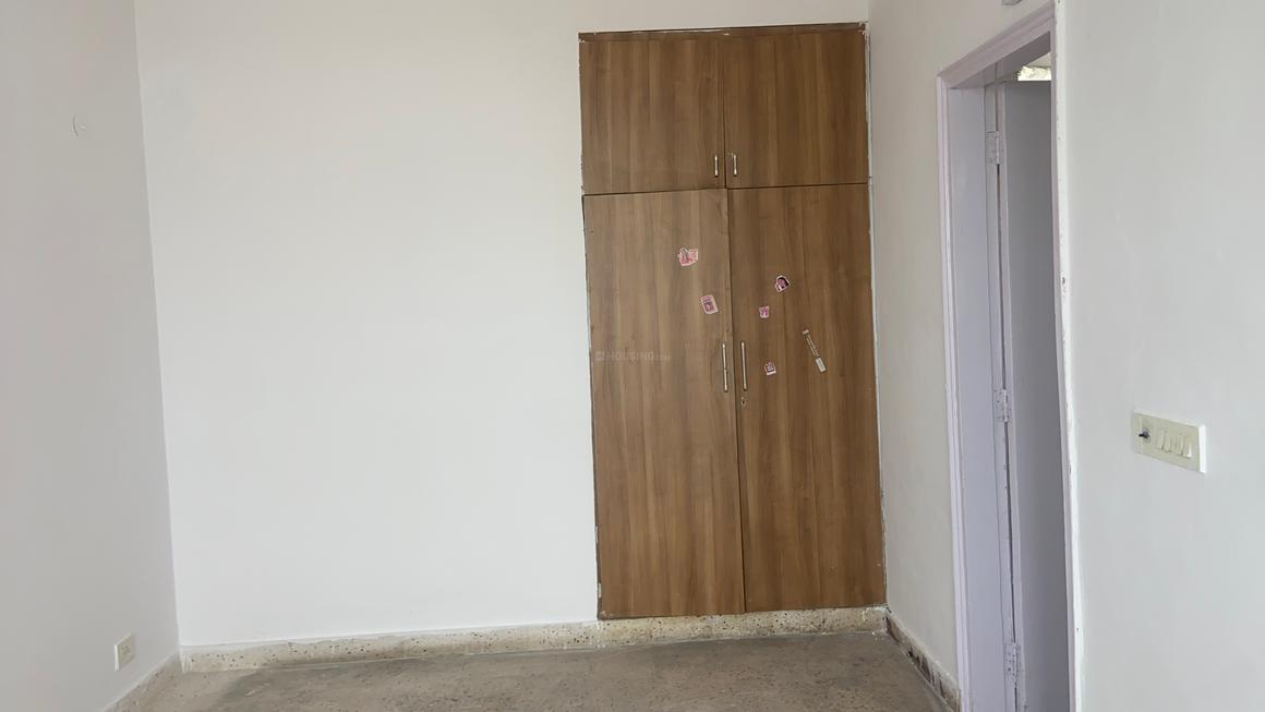 2 BHK for rent in Gwal Pahari, Gurugram — semi-furnished — 980 sq.ft — Ansal Valley View Estate