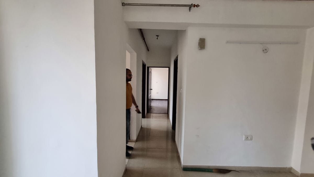 2 BHK for rent in Madanpuri, Gurugram — semi-furnished — 160 sq.ft
