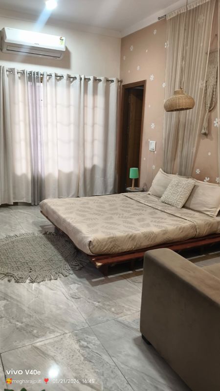 2 BHK for rent in Mayfield Garden, Gurugram — furnished — 360 sq.ft