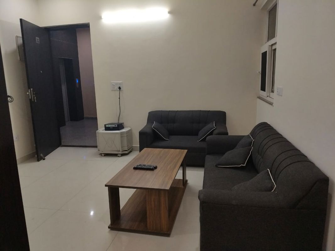 2 BHK for rent in Mohyal Colony, Gurugram — furnished — 1100 sq.ft