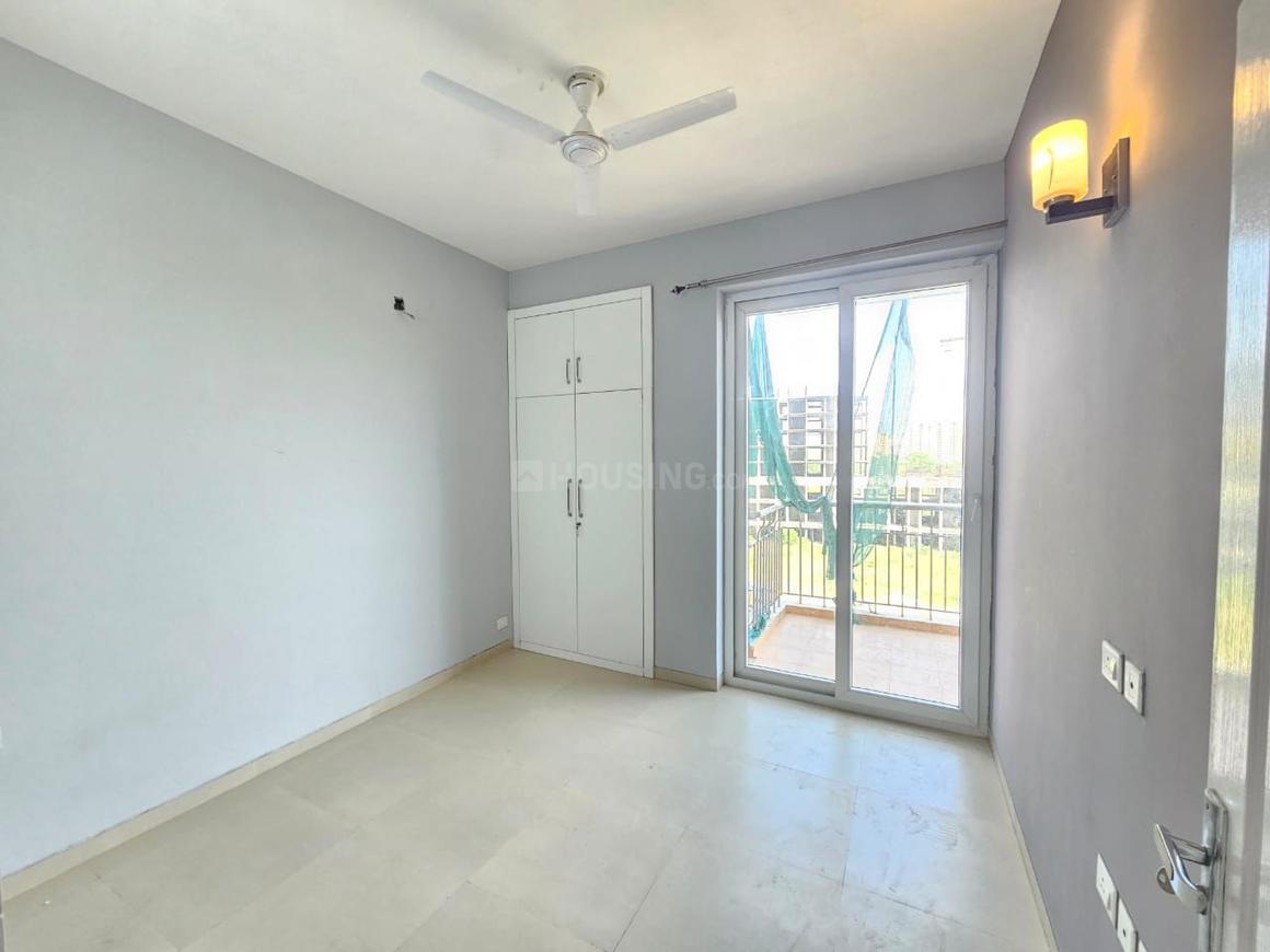 2 BHK for rent in Nurpur Jharsa, Gurugram — 1180 sq.ft — Supertech Hues