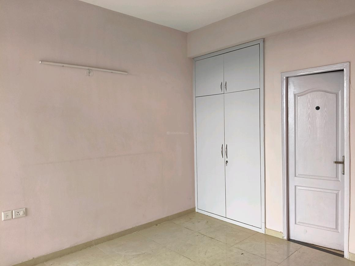 2 BHK for rent in Nurpur Jharsa, Gurugram — semi-furnished — 1180 sq.ft — Supertech Hues