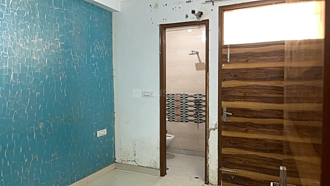 2 BHK for rent in Palam Vihar Extension, Gurugram — semi-furnished — 800 sq.ft