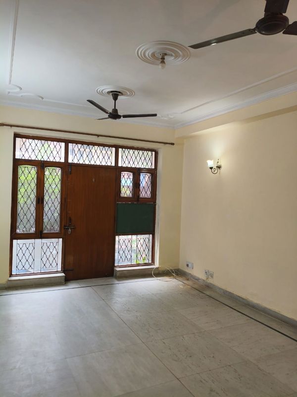 2 BHK for rent in Palam Vihar, Gurugram — semi-furnished — 1200 sq.ft