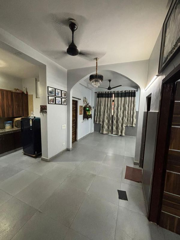 2 BHK for rent in Palam Vihar, Gurugram — semi-furnished — 1600 sq.ft — Palam Vihar Residents Association