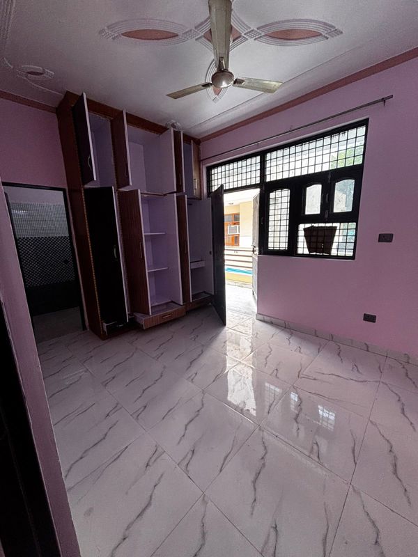 2 BHK for rent in Palam Vihar, Gurugram — semi-furnished — 173 sq.ft