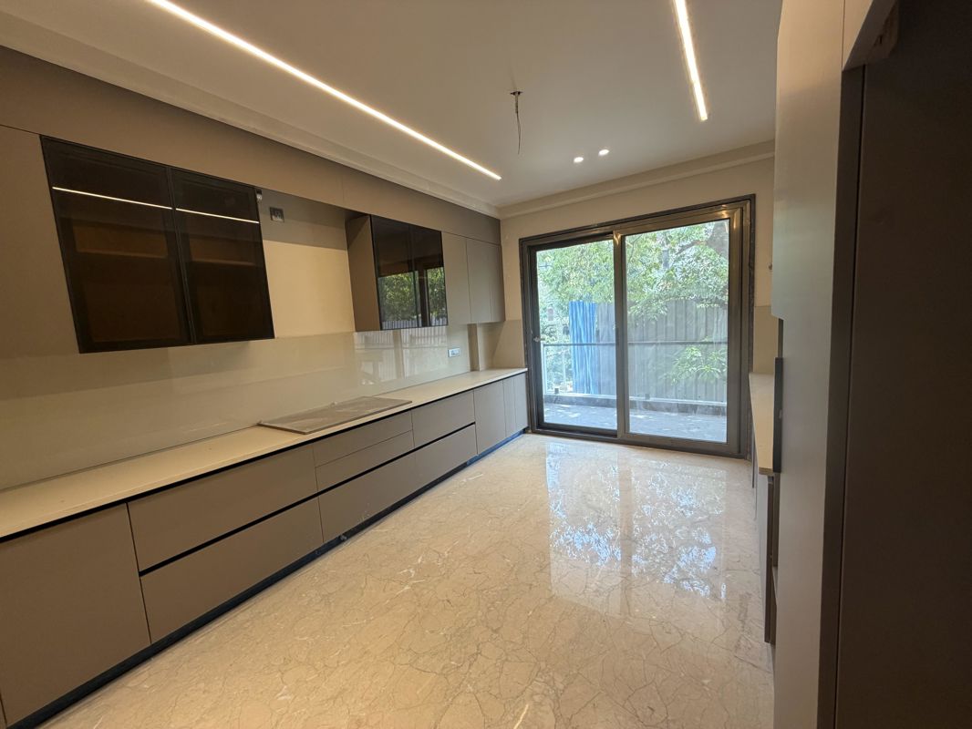 2 BHK for rent in Palam Vihar, Gurugram — semi-furnished — 1300 sq.ft