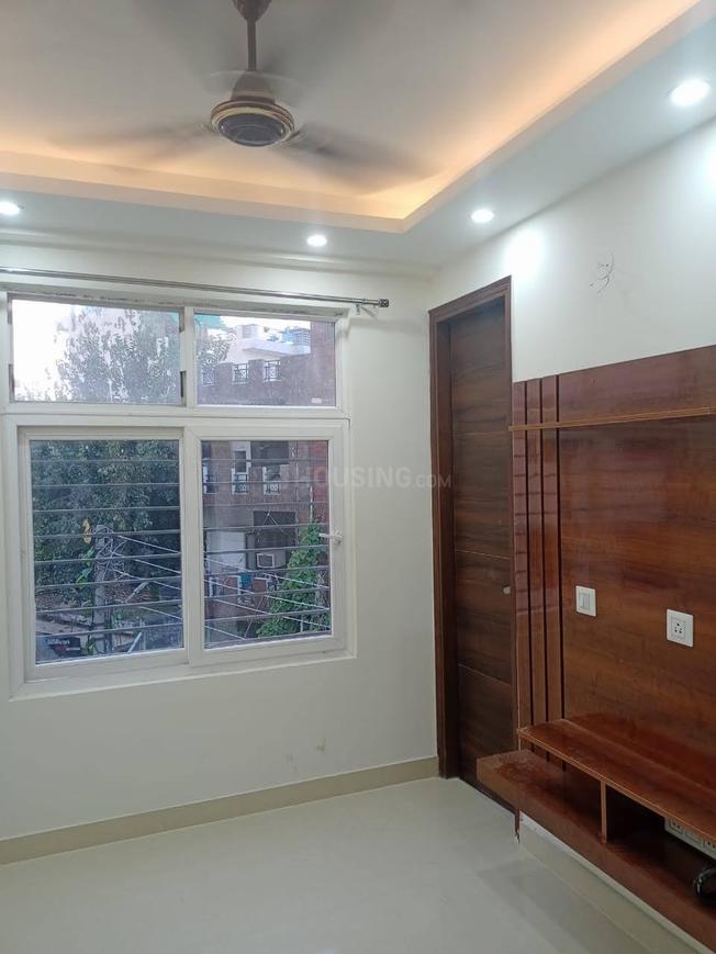 2 BHK for rent in Palam Vihar, Gurugram — semi-furnished — 625 sq.ft