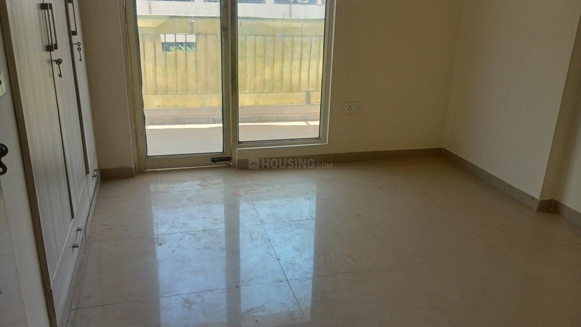 2 BHK for rent in Sector 102, Gurugram — semi-furnished — 595 sq.ft — ROF Aalayas 1