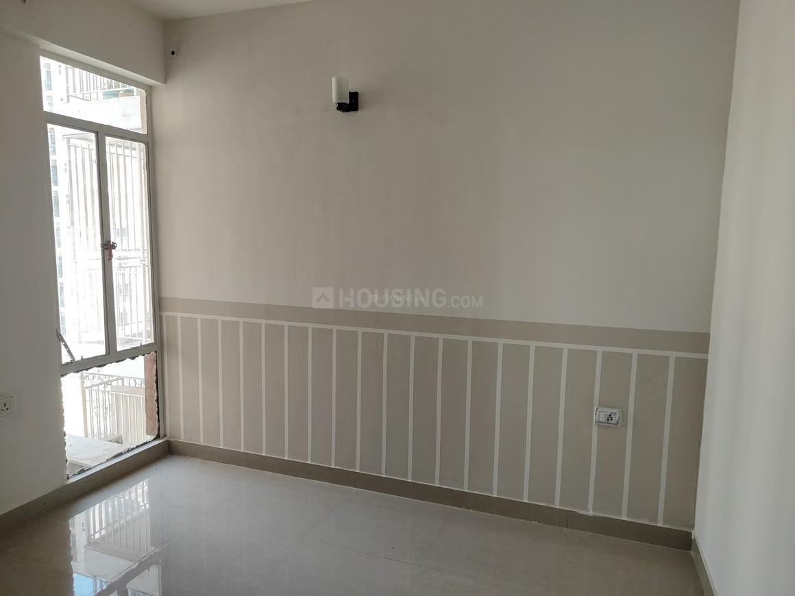2 BHK for rent in Sector 102, Gurugram — semi-furnished — 520 sq.ft — Suncity Avenue 102