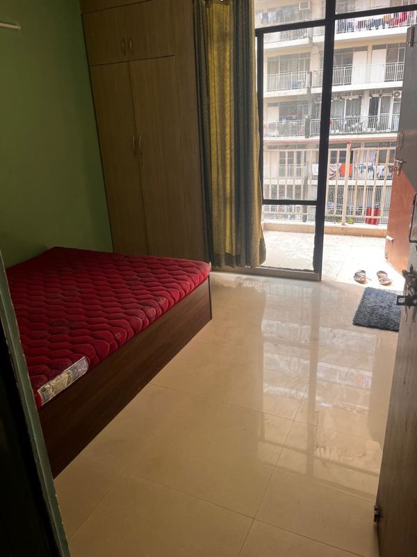 2 BHK for rent in Sector 102, Gurugram — furnished — 600 sq.ft — Suncity Avenue 102