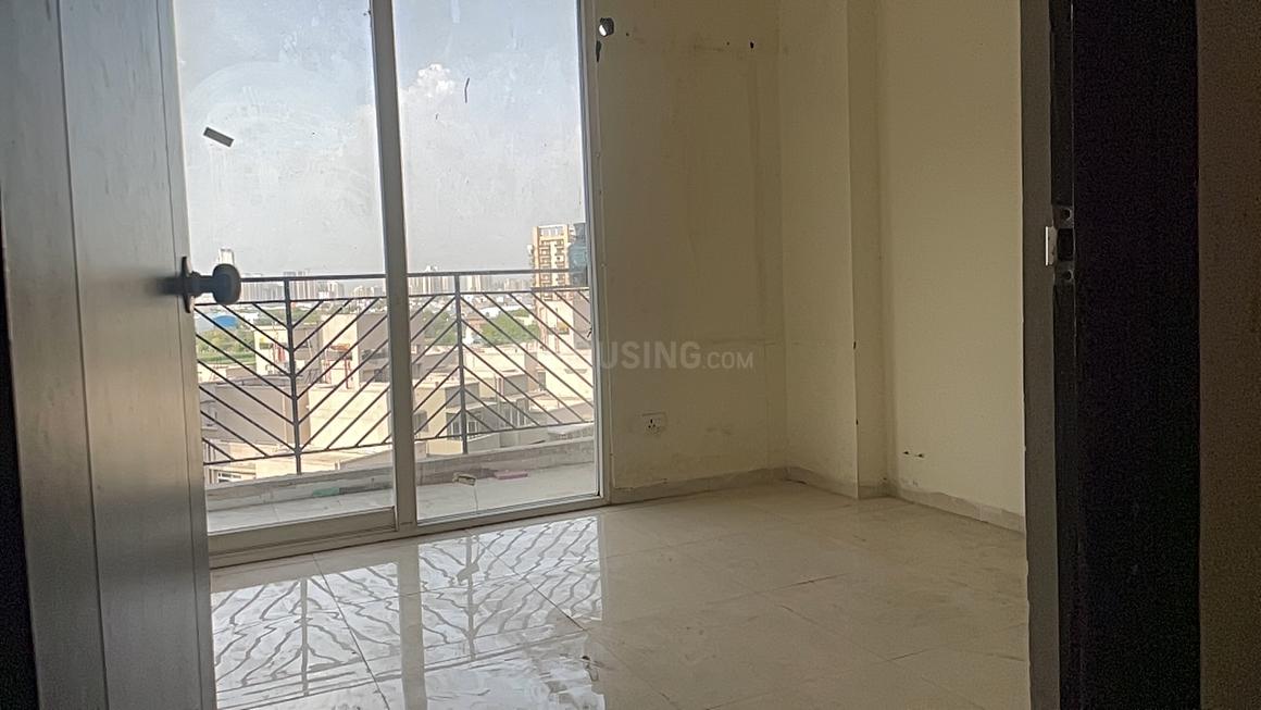 2 BHK for rent in Sector 103, Gurugram — semi-furnished — 900 sq.ft — Signature Global Grand IVA