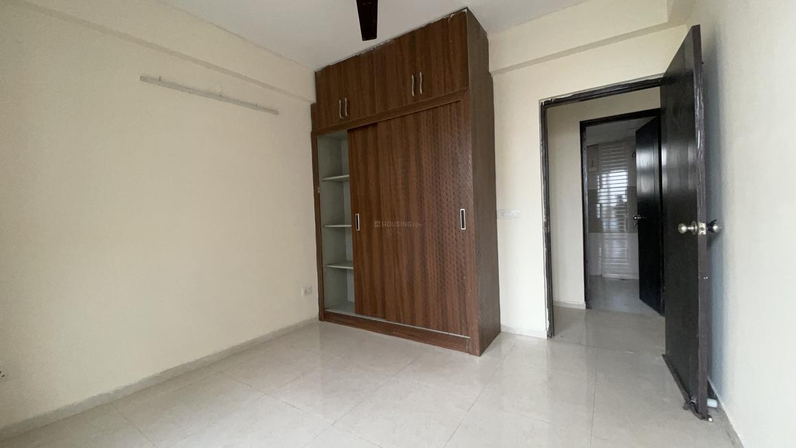 2 BHK for rent in Sector 103, Gurugram — semi-furnished — 900 sq.ft — Signature Global Grand IVA
