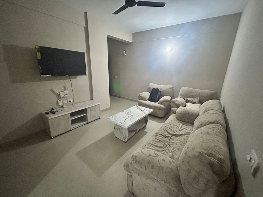 2 BHK for rent in Sector 104, Gurugram — furnished — 569 sq.ft — Zara Aavaas