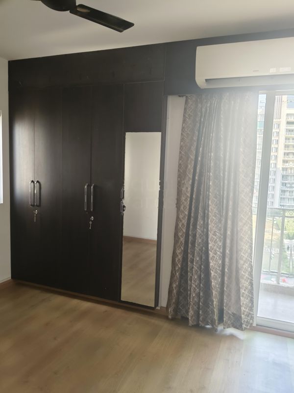 2 BHK for rent in Sector 104, Gurugram — furnished — 900 sq.ft — Zara Aavaas