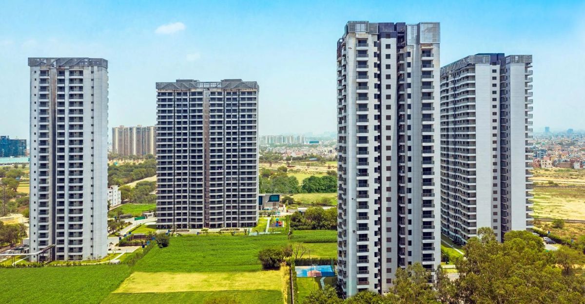 2 BHK for rent in Sector 106, Gurugram — semi-furnished — 1200 sq.ft — Paras Dews