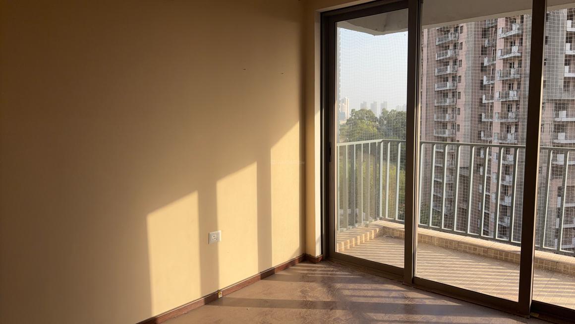 2 BHK for rent in Sector 106, Gurugram — semi-furnished — 1185 sq.ft — Paras Dews
