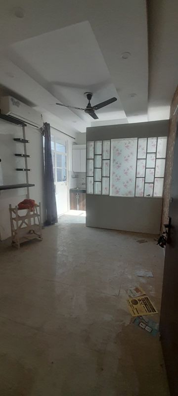 2 BHK for rent in Sector 107, Gurugram — semi-furnished — 634 sq.ft — Signature Global Solera 2
