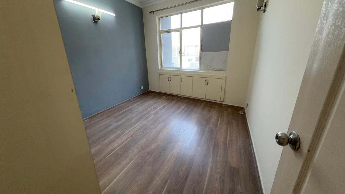 2 BHK for rent in Sector 108, Gurugram — semi-furnished — 983 sq.ft — Experion The Heartsong