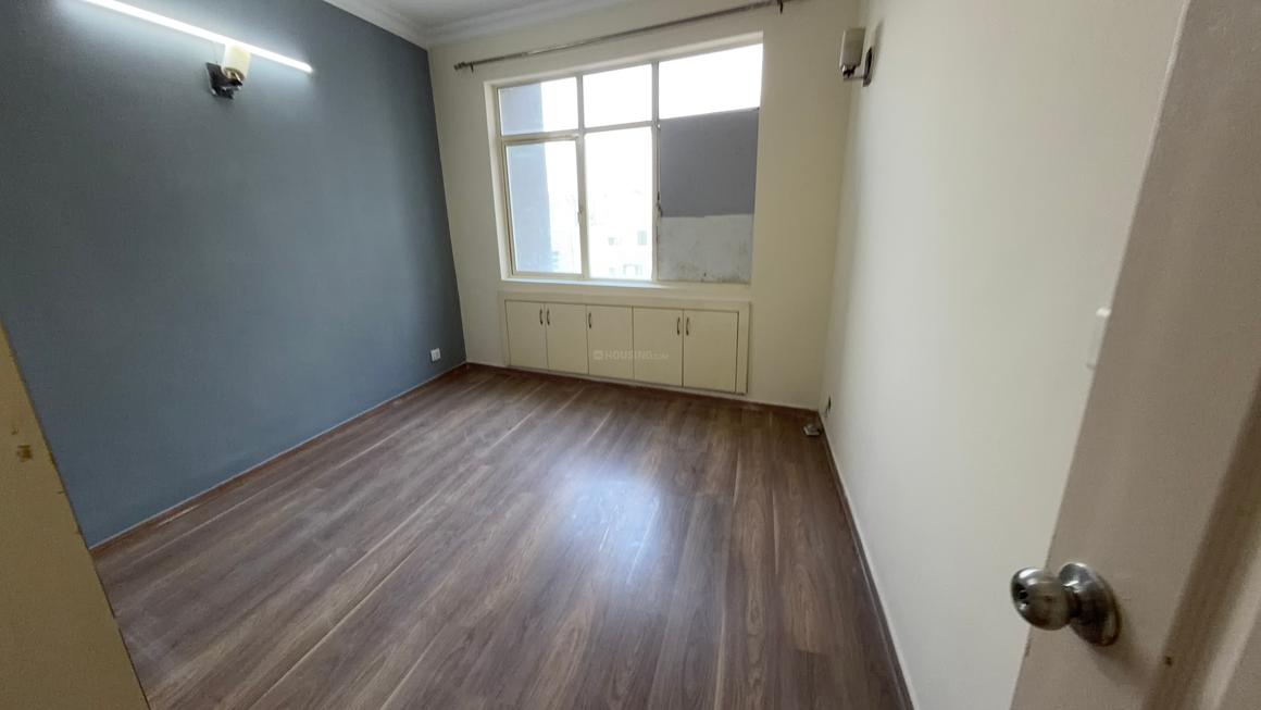 2 BHK for rent in Sector 108, Gurugram — semi-furnished — 1083 sq.ft — Experion The Heartsong