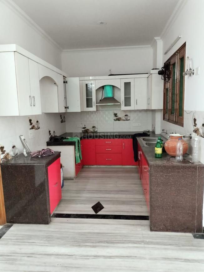 2 BHK for rent in Sector 10A, Gurugram — semi-furnished — 1565 sq.ft