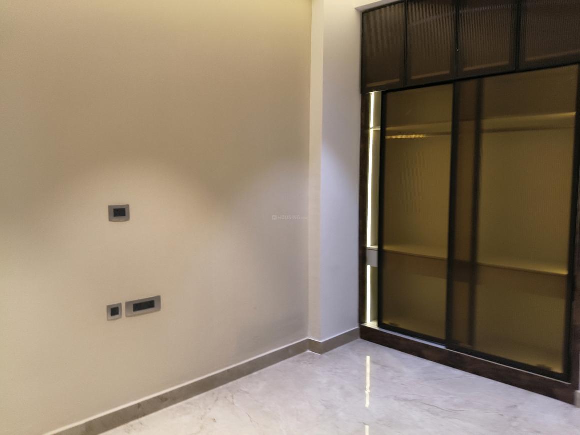 2 BHK for rent in Sector 111, Gurugram — semi-furnished — 800 sq.ft — Lotus Homz