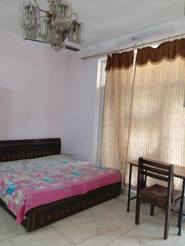 2 BHK for rent in Sector 112, Gurugram — furnished — 600 sq.ft — Pareena Om Flat
