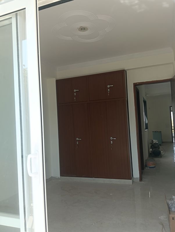2 BHK for rent in Sector 14, Gurugram — semi-furnished — 1000 sq.ft