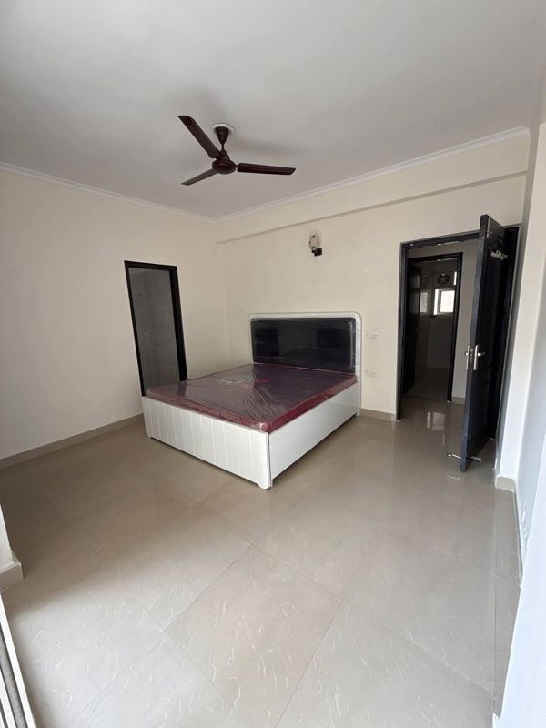 2 BHK for rent in Sector 14, Gurugram — furnished — 1200 sq.ft — AKD Tower