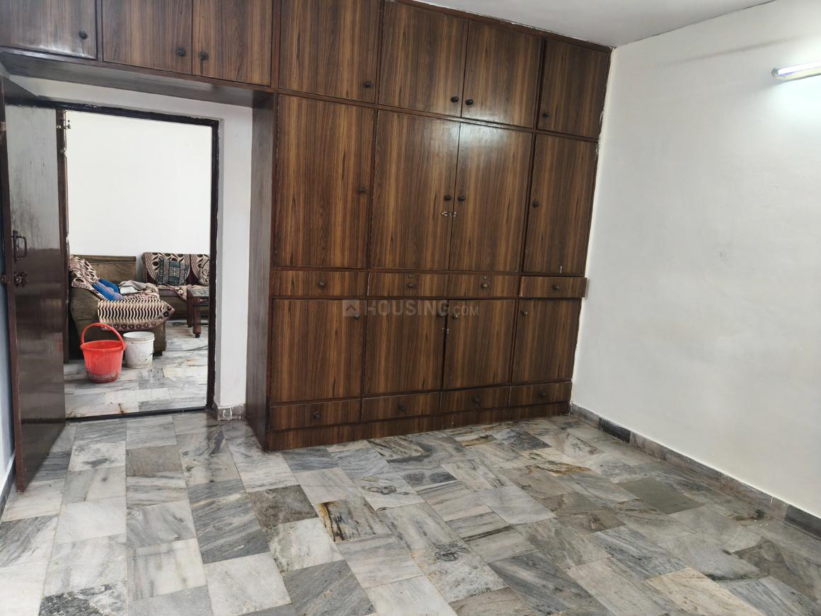 2 BHK for rent in Sector 14, Gurugram — 1100 sq.ft