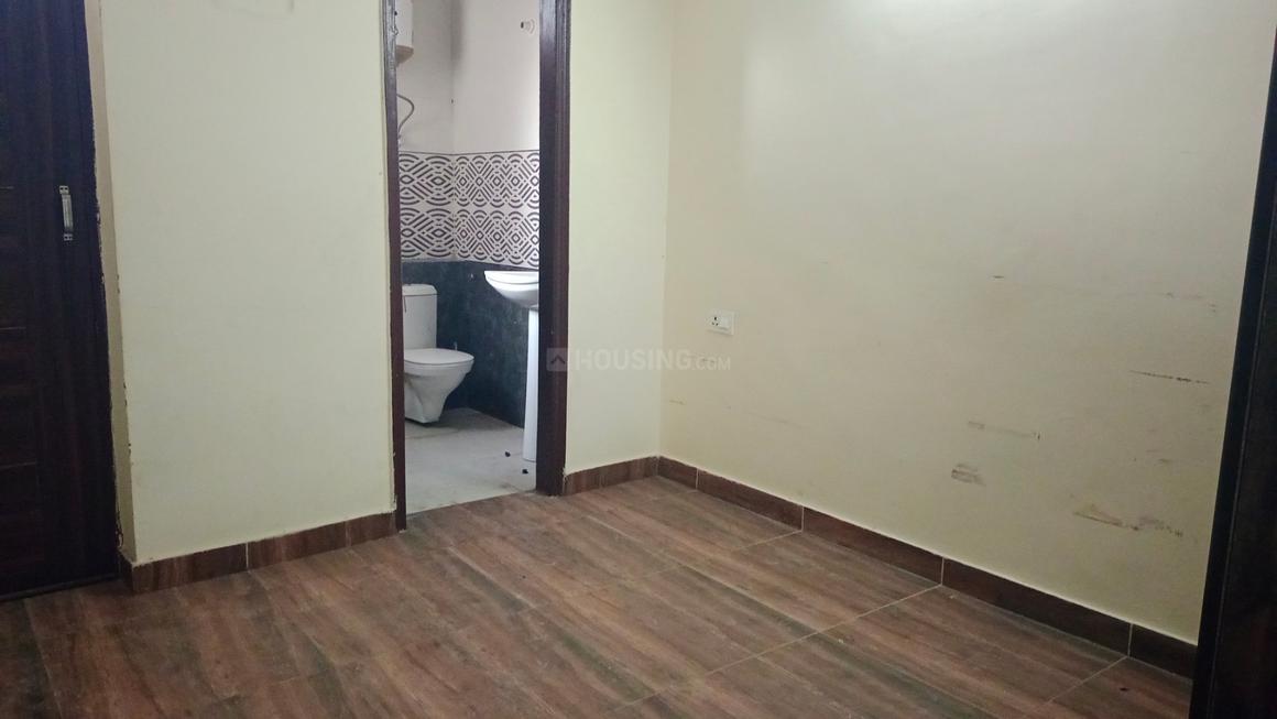 2 BHK for rent in Sector 14, Gurugram — semi-furnished — 1000 sq.ft