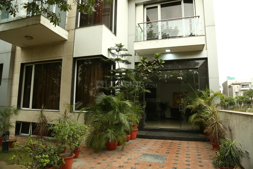 2 BHK for rent in Sector 14, Gurugram — semi-furnished — 1485 sq.ft