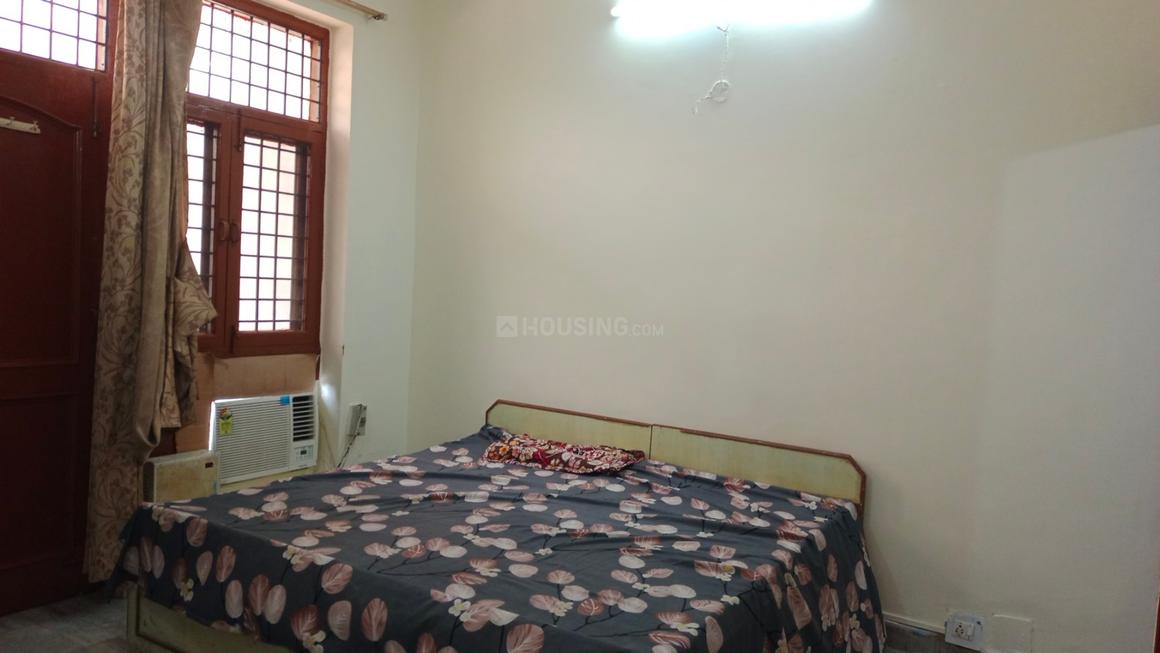 2 BHK for rent in Sector 14, Gurugram — 1100 sq.ft