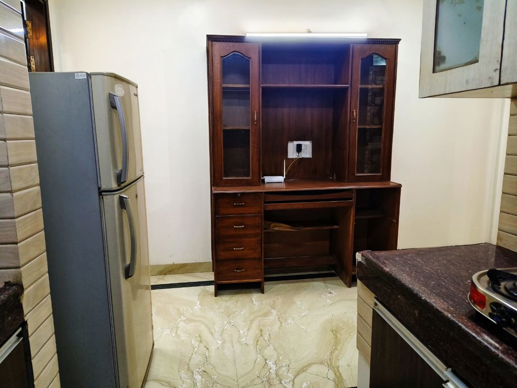 2 BHK for rent in Sector 15, Gurugram — semi-furnished — 200 sq.ft — Satyam Plaza