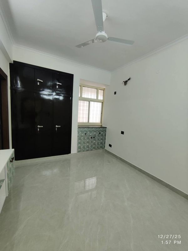 2 BHK for rent in Sector 15, Gurugram — semi-furnished — 1200 sq.ft — Rail Vihar Flat