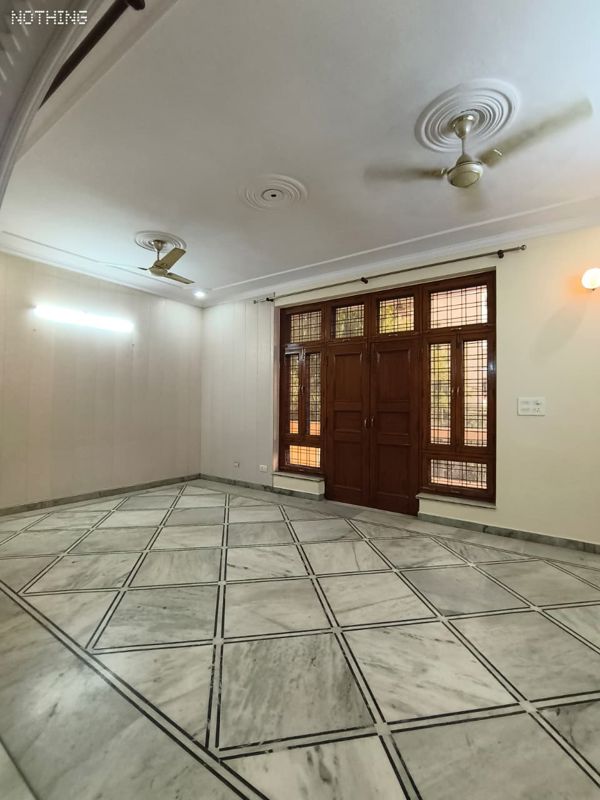 2 BHK for rent in Sector 15, Gurugram — semi-furnished — 1800 sq.ft