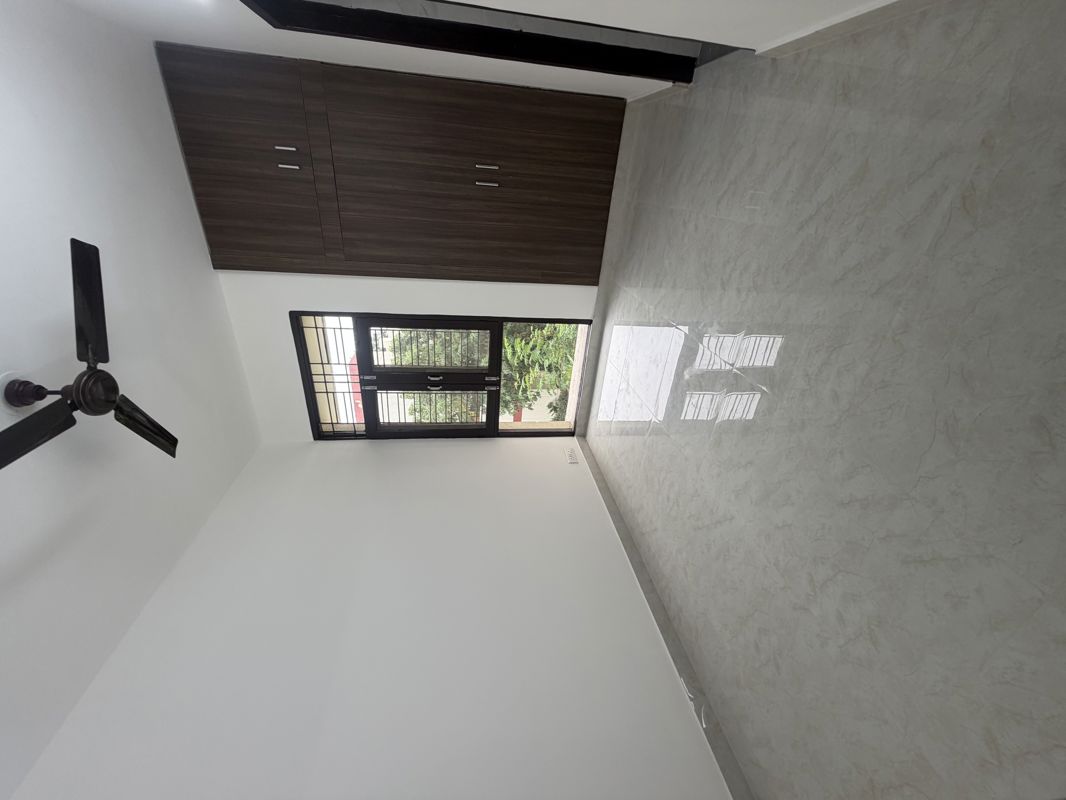 2 BHK for rent in Sector 15, Gurugram — semi-furnished — 800 sq.ft — Rail Vihar Flat