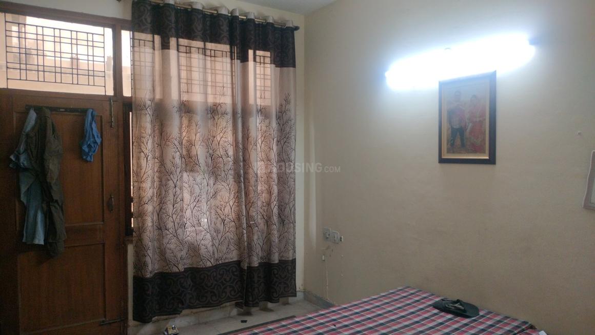 2 BHK for rent in Sector 15, Gurugram — semi-furnished — 850 sq.ft