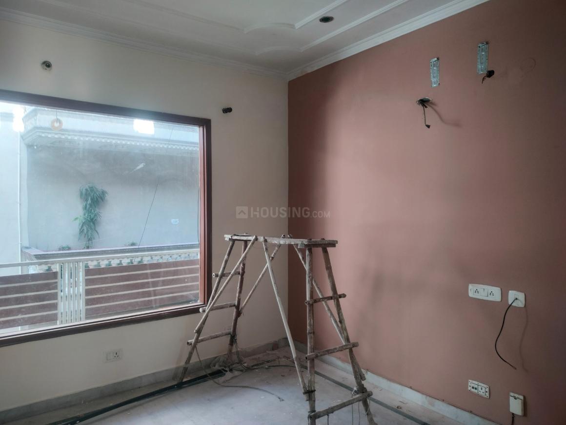 2 BHK for rent in Sector 15, Gurugram — semi-furnished — 1050 sq.ft