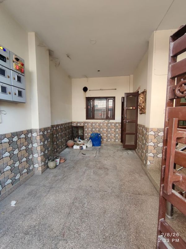 2 BHK for rent in Sector 15, Gurugram — semi-furnished — 800 sq.ft — Rail Vihar Flat