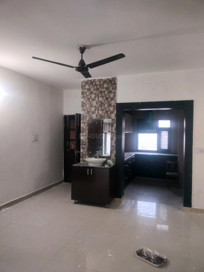 2 BHK for rent in Sector 15 Part 2, Gurugram — semi-furnished — 1050 sq.ft