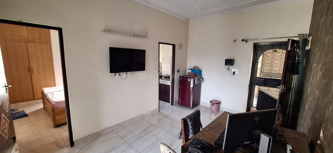 2 BHK for rent in Sector 15 Part 2, Gurugram — semi-furnished — 850 sq.ft