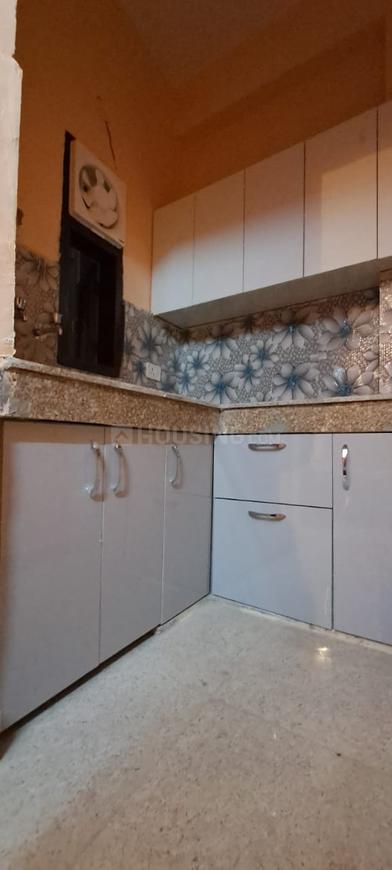 2 BHK for rent in Sector 17, Gurugram — semi-furnished — 1100 sq.ft