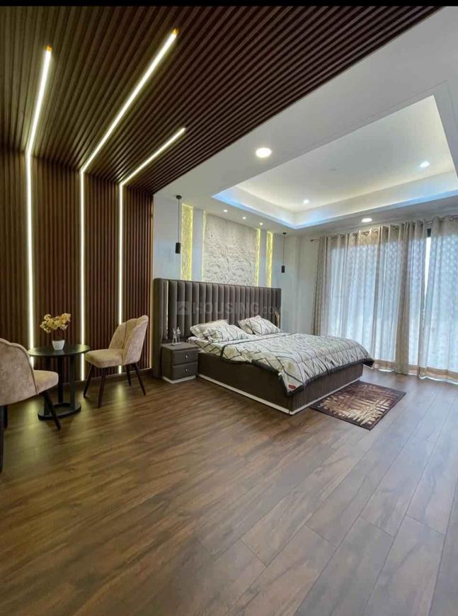2 BHK for rent in Sector 18, Gurugram — semi-furnished — 885 sq.ft
