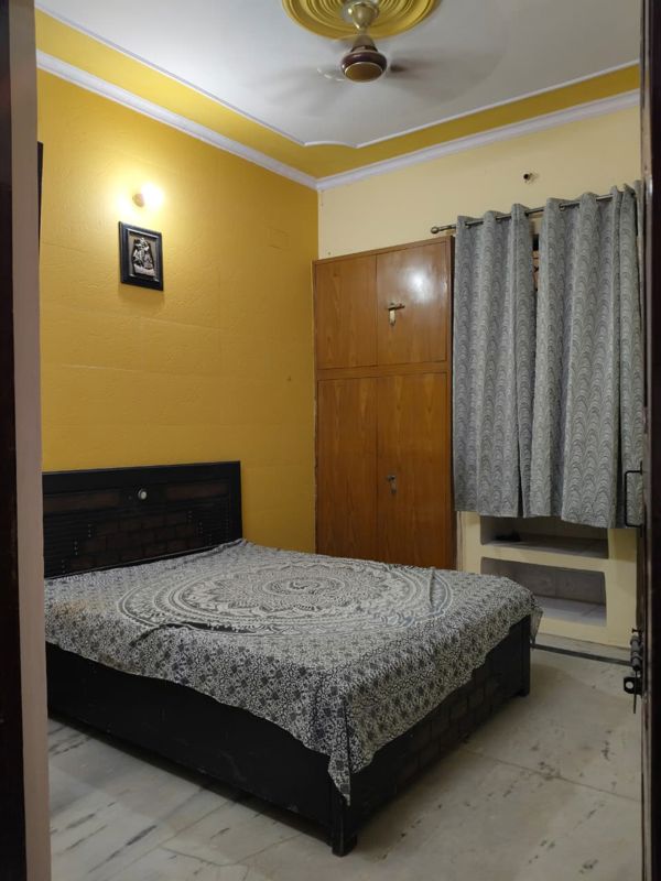 2 BHK for rent in Sector 21, Gurugram — furnished — 275 sq.ft
